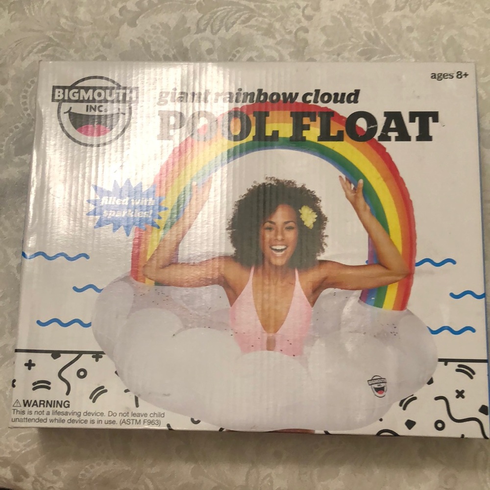NWT Big Mouth  Giant rainbow cloud pool float